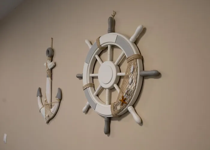 хоризонт * بورغاس