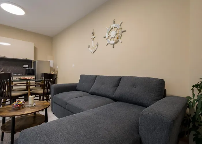 хоризонт * بورغاس